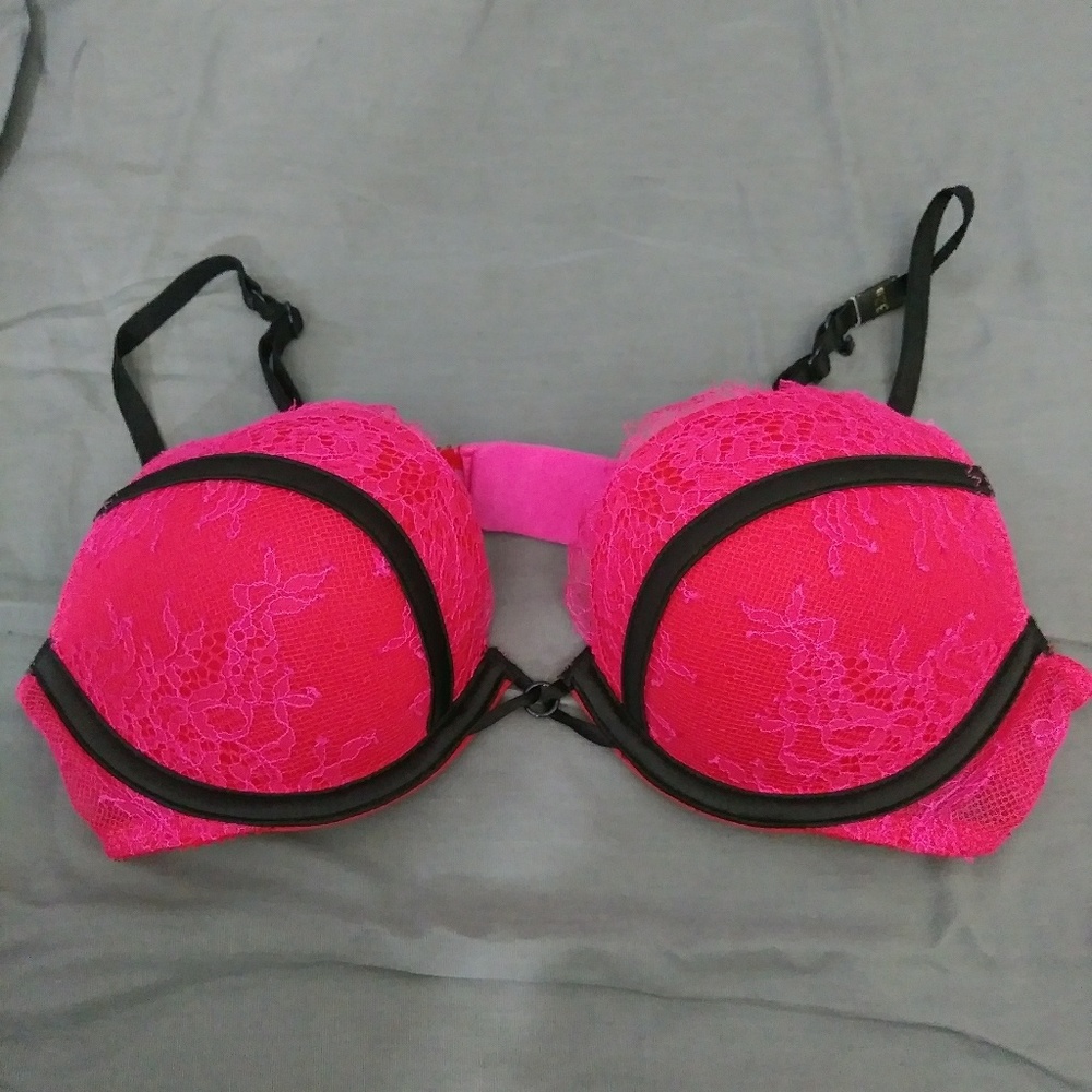 Victoria's Secret Very Sexy Lace Bra